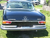 demontaż pojazd&oacute;w