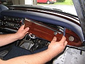 demontaż pojazd&oacute;w