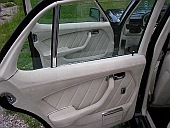 demontaż pojazd&oacute;w